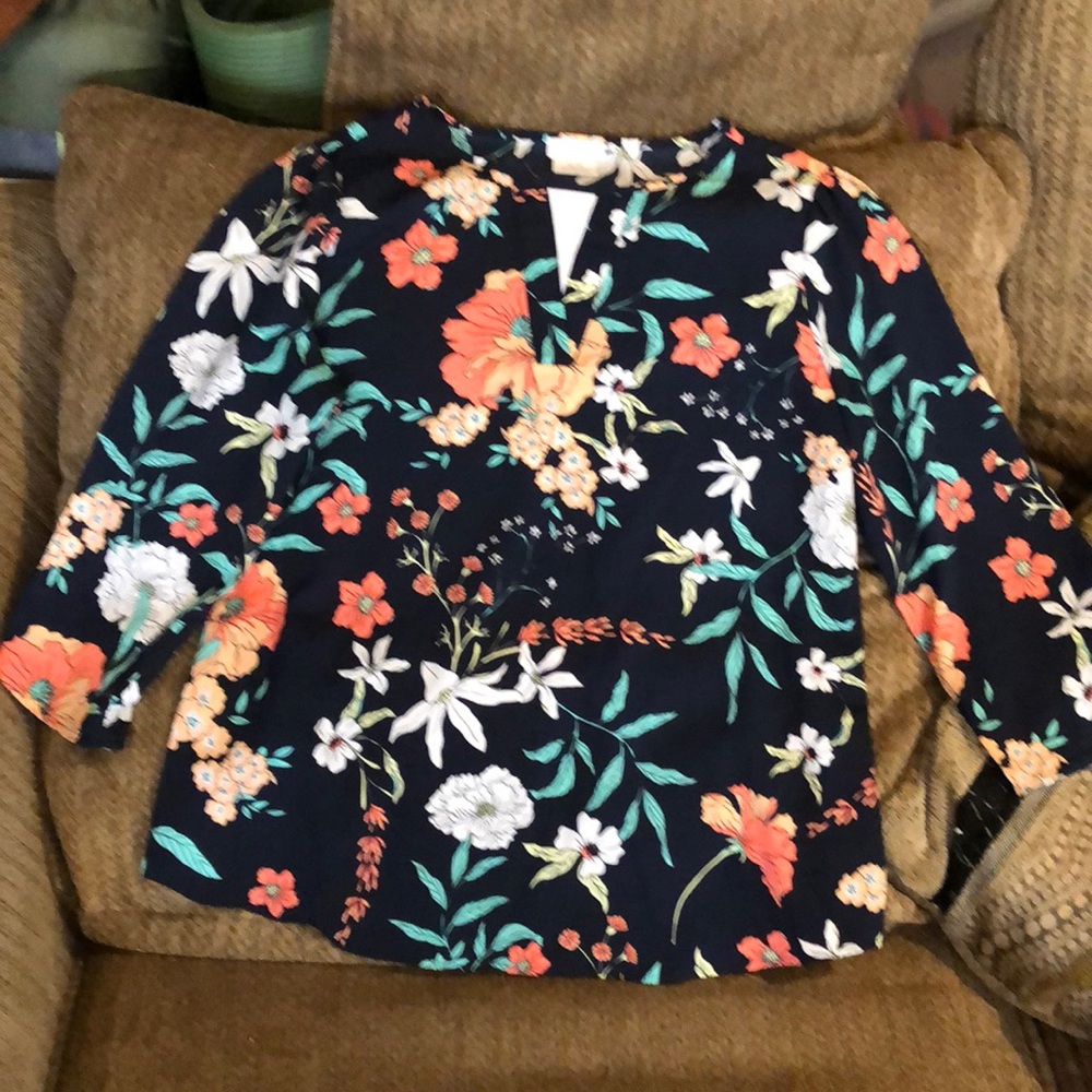 Van Heusen, Floral Top